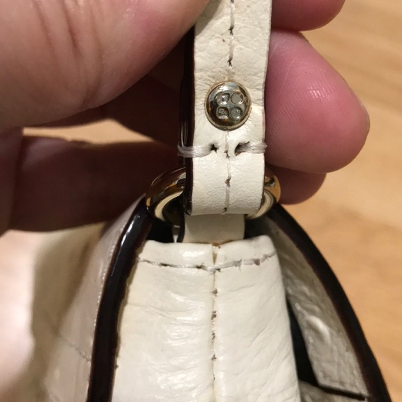 New Kate Spade Ostrich embossed wristlet clutch - Picture 6 of 6